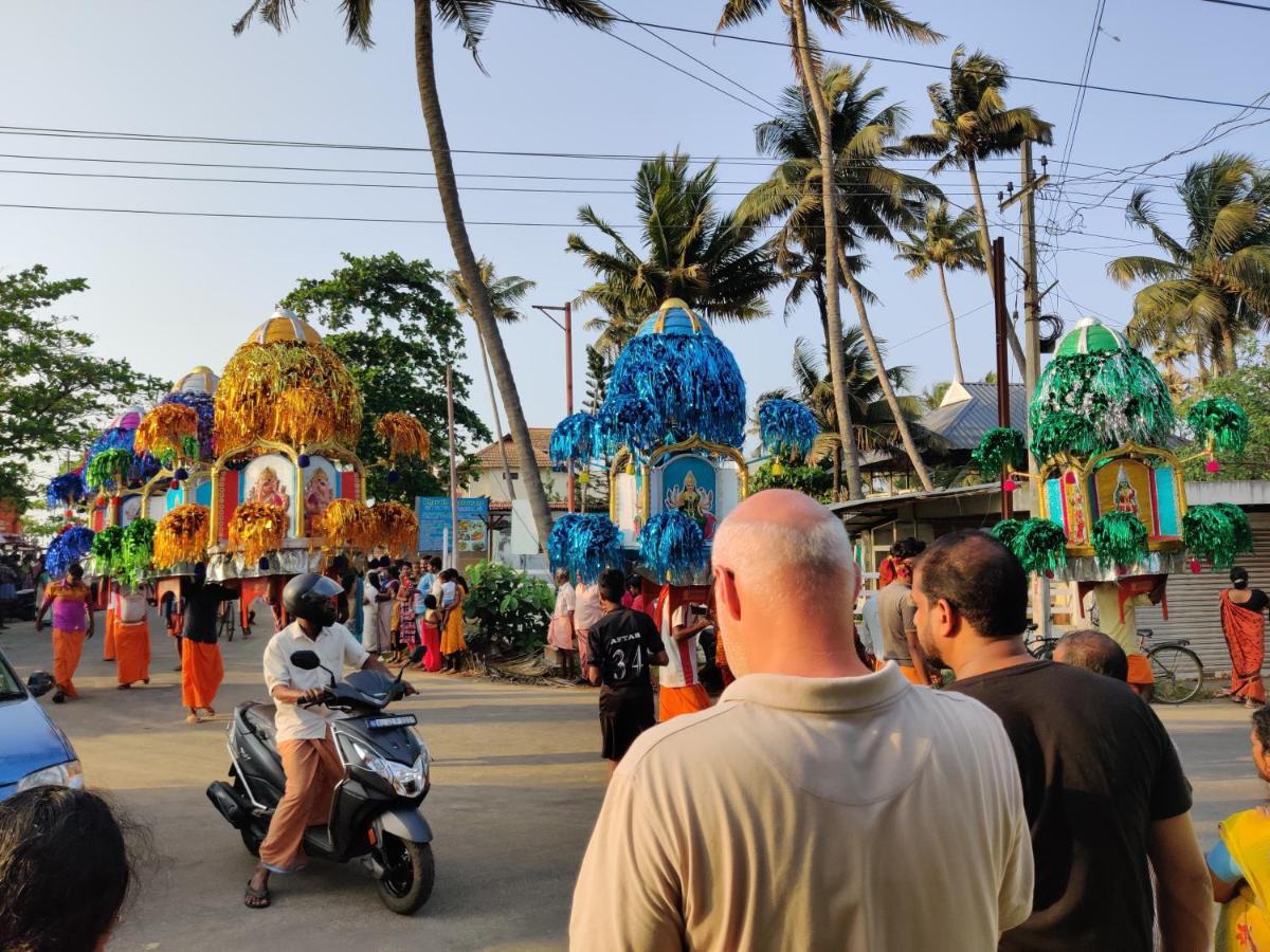 Sajeev Home Stay Cherai Beach Exterior foto