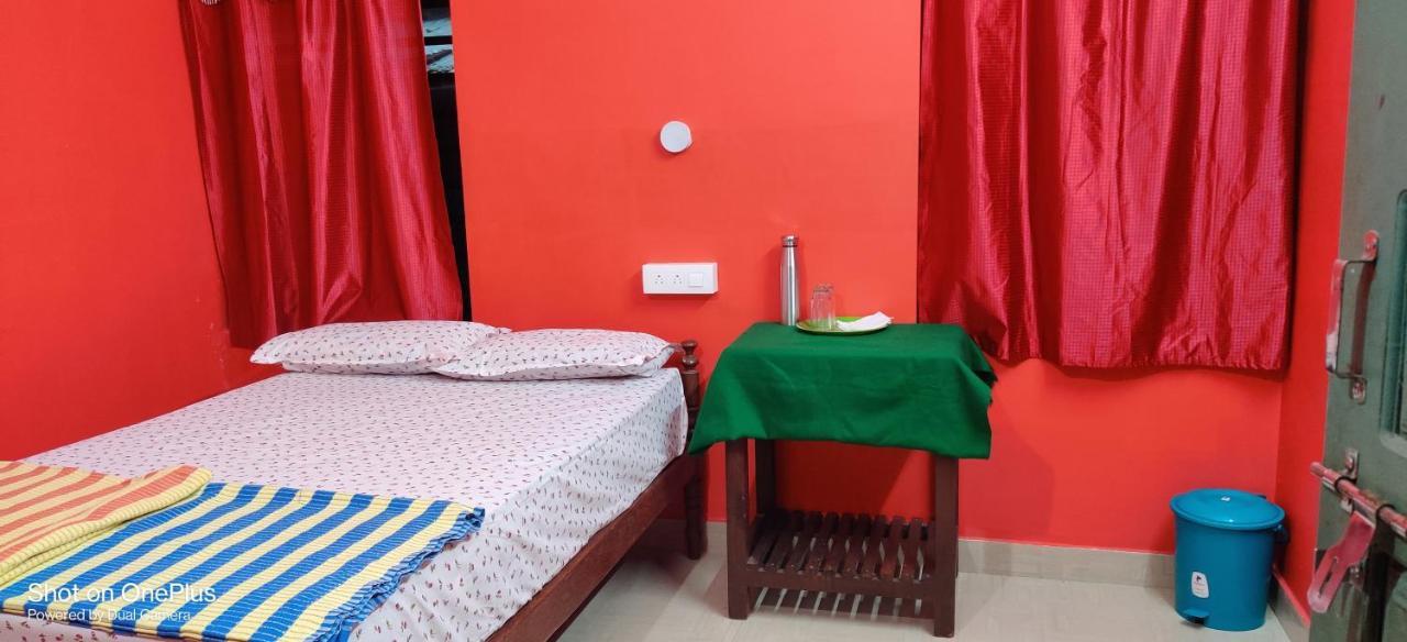 Sajeev Home Stay Cherai Beach Exterior foto