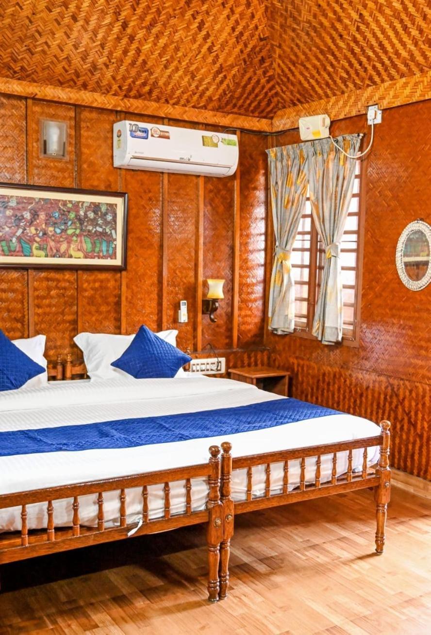 Sajeev Home Stay Cherai Beach Habitación foto