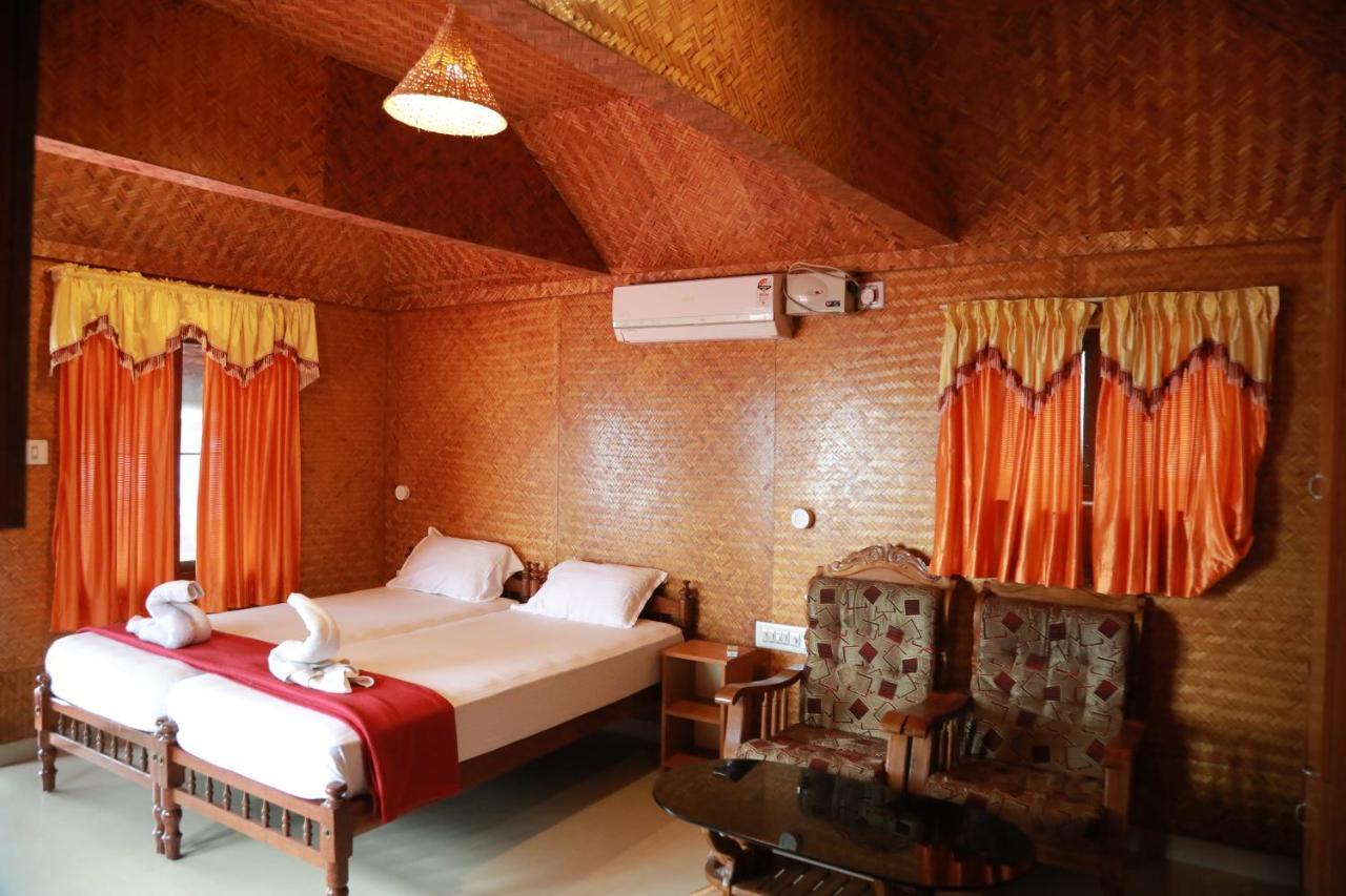 Sajeev Home Stay Cherai Beach Exterior foto