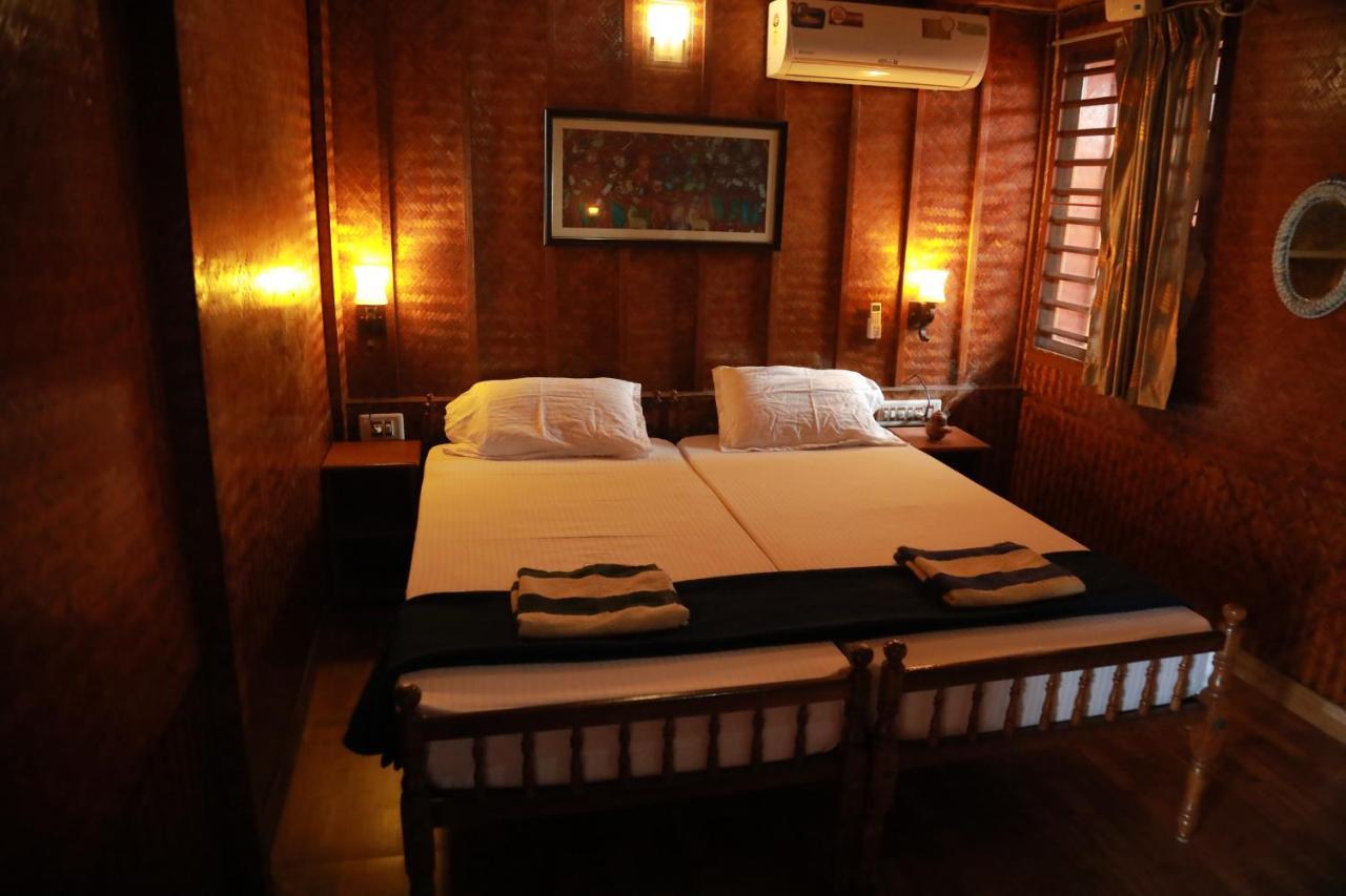 Sajeev Home Stay Cherai Beach Exterior foto