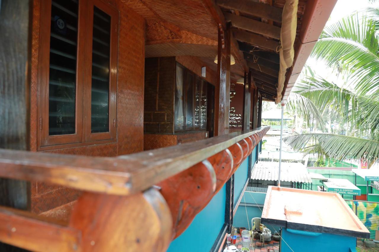Sajeev Home Stay Cherai Beach Exterior foto